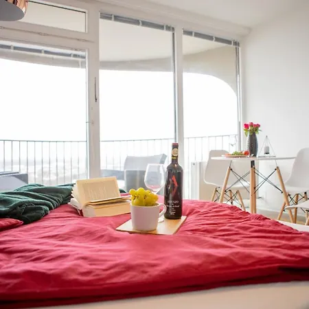 Modernes Mit Tollem Blick Ueber Stadt アパート アウグスブルク