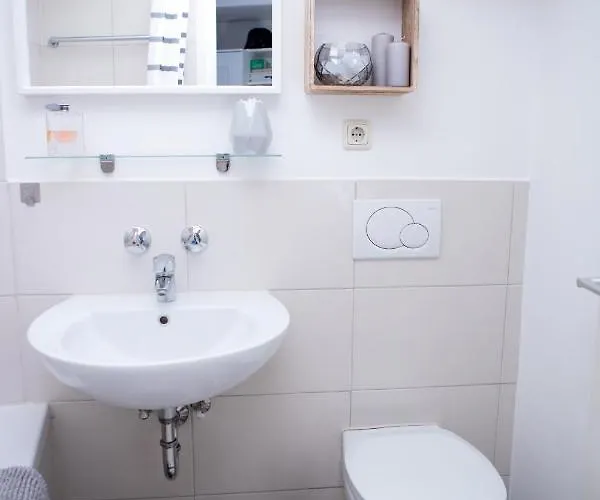 公寓 Modernes Mit Tollem Blick Ueber Stadt